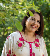 Nivedita Joshi: Iyengar Yoga Teacher in Delhi